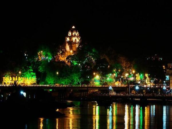 Nha Trang Night Tour By Pedicab